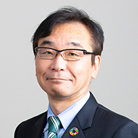 國中　均